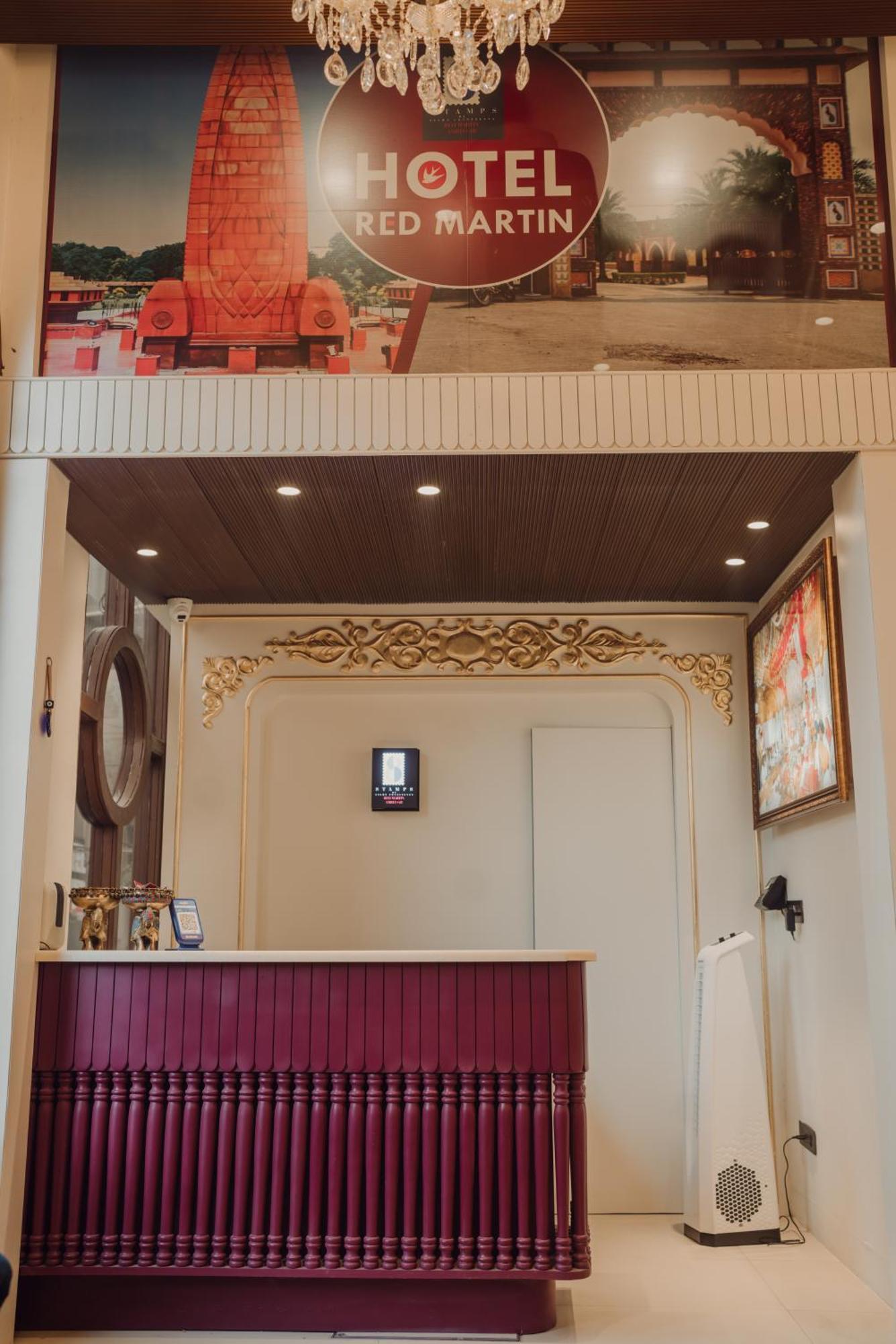 Hotel Stamps Red Martin By Eight Continents - 70 Steps From Golden Temple Amritsar Zewnętrze zdjęcie